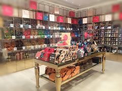 零售区-VENCHI 闻绮(北京国贸商城店)