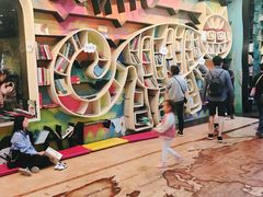 -钟书阁(松江泰晤士小镇店)