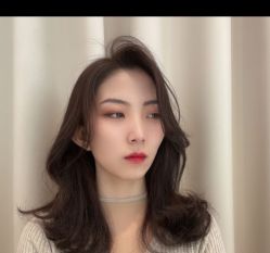 -变画·发型STUDIO