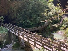 -龙水峡地缝景区