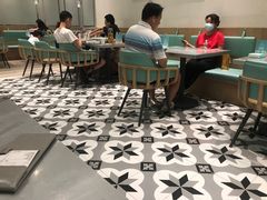 大堂-姚姚酸菜鱼·金戈戈香港豉油鸡(喜荟城联名店)