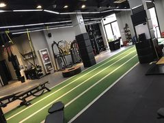 -Freedom Fitness私教健身俱乐部(徐虹北路店)