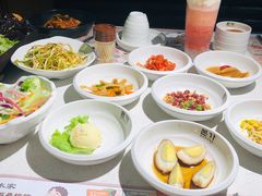 餐前小菜-本家韩国烤肉(青岛万象城店)