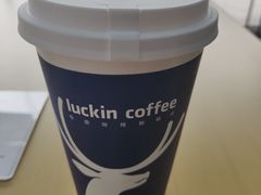 -瑞幸咖啡(镇江新城吾悦广场店)