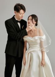 -喜爱高定婚纱摄影
