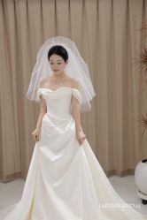 -拉瑞娜LaReine婚纱礼服高级定制