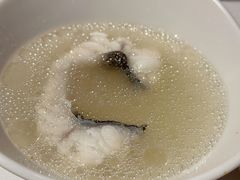 山泉水煮活鳗鱼-莆田餐厅PUTIEN(三里屯店)