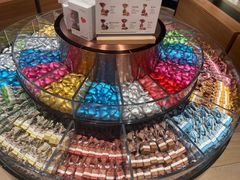 -Laderach 莱德拉(上海环贸iapm店)