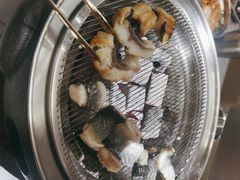 -围炉肉舍•炭烤活鳗•丹东海鲜烤肉(步行街店)