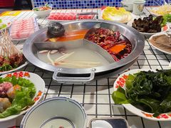 -山悦里 山野·鲜火锅(罗斯福广场店)