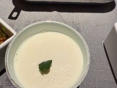 -左庭右院鲜牛肉火锅黑金店(陆家嘴中心店)