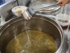 -裕新楼粉面馆·石磨手工粉(四方坪店)