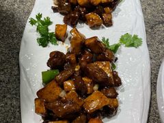 黑胡椒爆菇牛肉粒-北平食府(马鞍山路店)