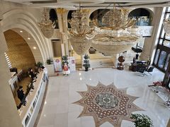 -碧中海汤泉汗蒸酒店