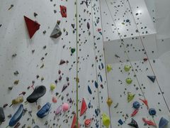 -山之巅攀岩馆(太古城店)