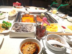 -海底捞火锅鲜切牛肉主题店(长寿路店)