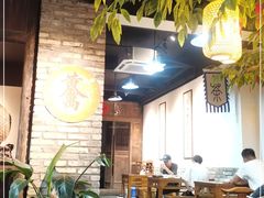 大堂-冯四孃跷脚牛肉·非物质文化遗产店
