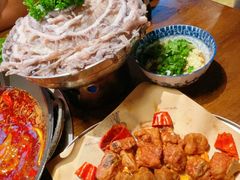 -萍姐火锅·公路夜市(武汉首店)