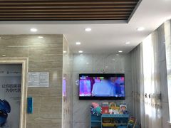 -茂菊口腔连锁(浦东南路店)