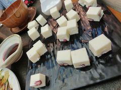 酸奶糕-诺敏塔拉奶茶-布里亚特包子-手把肉(锦都会店)