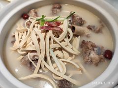 -小骨煲金华砂锅(转塘金街美地店)