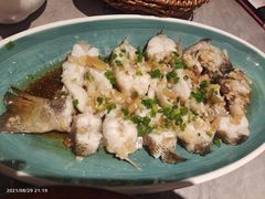蒜蓉冬菜蒸鲈鱼-啫神·广州地标美食(北京路店)