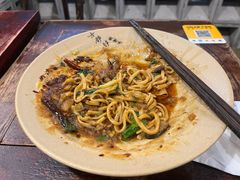 -方铲铲·成都板凳面(滨江银泰店)