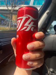 -花岐款式专研健康美甲沙龙