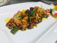 -玺尊龙·云岭四季(西南店)