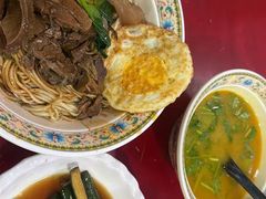 -金杨拉面王小吃面馆·牛三宝面·红烧牛肉粉