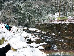 -西岭雪山大飞水景区