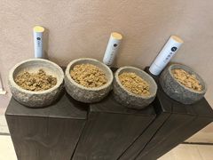 -灸春堂·艾灸·痛症·整脊连锁(之江银泰店)