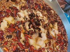 水煮鮰鱼-渝信川菜 · 川味家常菜(财富购物中心店)
