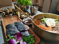 -围炉肉舍•炭烤活鳗•丹东海鲜烤肉(步行街店)