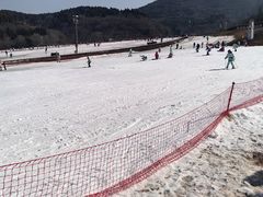 -济南卧虎山滑雪场