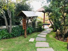 -七彩云南古滇温泉山庄