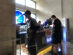 -瑞幸咖啡(经四路万达写字楼店)