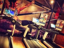 点击看大图 -华翎国际钢管舞培训