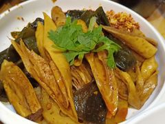 -二孃鸡爪爪(东郊记忆店)