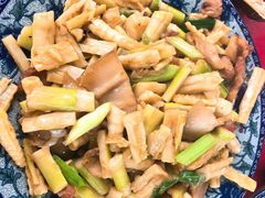 春笋炒肉-生态苑农庄(十里画廊遇龙河店)