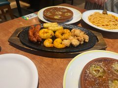 特制烤肠拼盘-萨莉亚意式餐厅(江桥万达广场店)