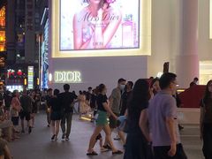 -Dior迪奥(上海世茂广场店)