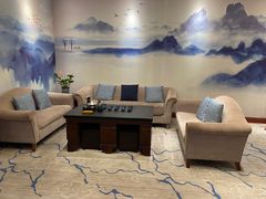 -深圳富苑皇冠假日套房酒店