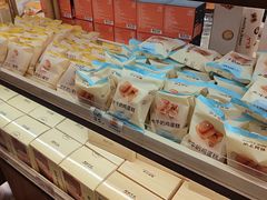 -沪上阿姨·臻选茶饮(上海环球港店)