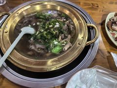 -大众跷脚牛肉馆·非遗传承单位(峨眉山店)