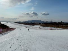-华彬猛犸滑雪场