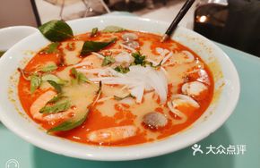 Vietnamese Sour Spicy Seafood Noodle Soup