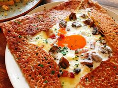 鸡蛋蘑菇熏肉荞麦可丽饼-RAC BAR(安福路店)