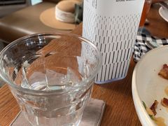 -ROAST coffee & eatery