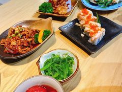 -枝魯枝魯自助料理